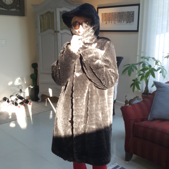 UTEX Size S Faux Fur Long Warm Coat Reversible - Picture 2 of 12